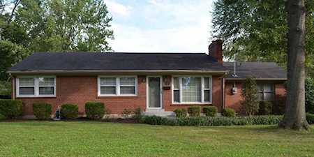 18 Cardwell Way Louisville, KY 40220