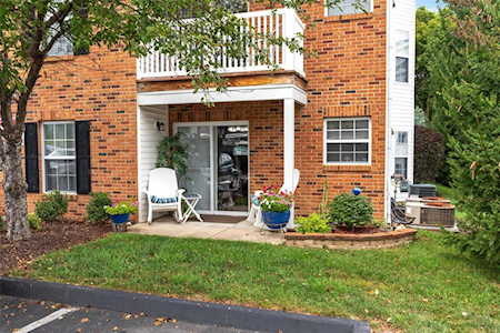 410 Benton Dr St Peters, MO 63376