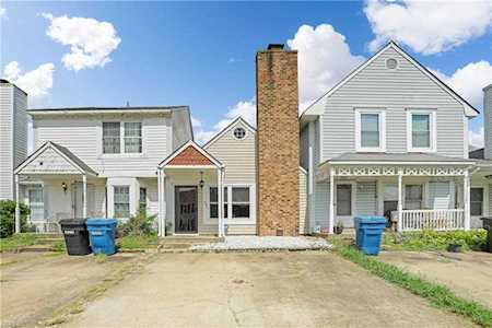 3904 Buchanan Dr Virginia Beach, VA 23453