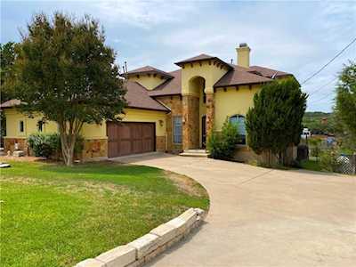 22000 Briarcliff Dr Spicewood, TX 78669