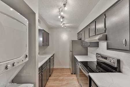 3504 Lodge Ln #131 Louisville, KY 40218