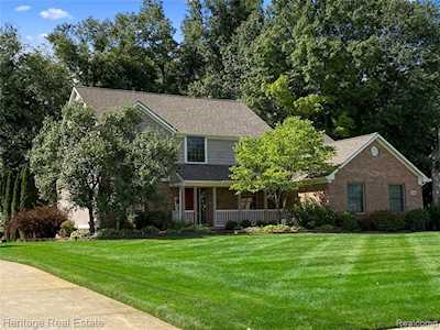 2266 Elkridge Circle Highland Twp, MI 48356