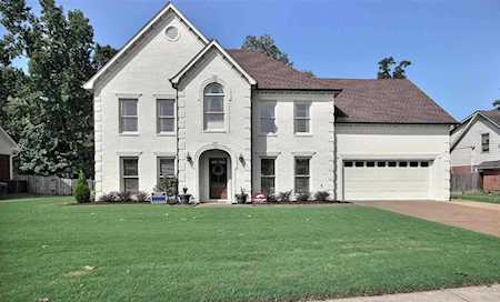 1139 Macon Ridge Dr Collierville, TN 38017