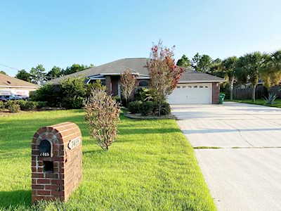 7465 Frankfort Street Navarre, FL 32566