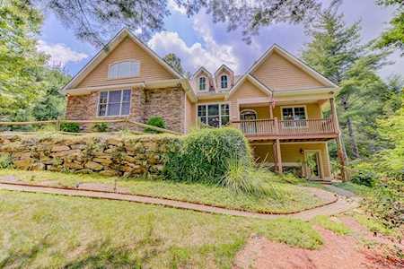 30 Solomons Cove Rd Flat Rock, NC 28731