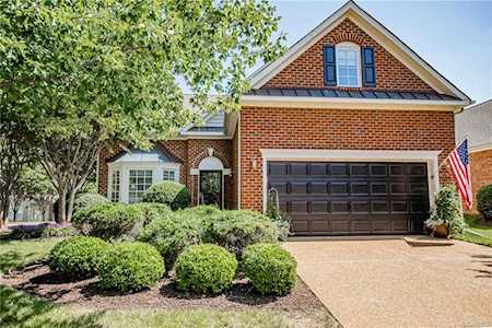 4917 Hickory Downs Dr Glen Allen, VA 23059