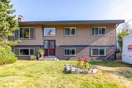 8742 Armstrong Avenue Burnaby, BC V3N 2H7