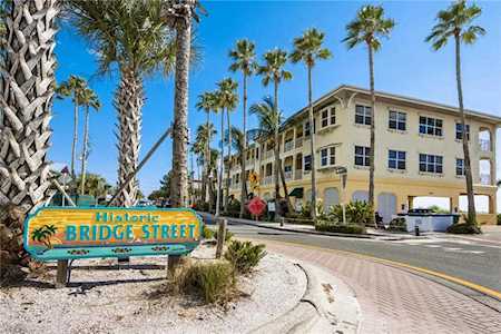 200 Gulf Dr S #8 Bradenton Beach, FL 34217