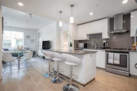 723 W 3rd Street #520 North Vancouver, BC V7M 1E7