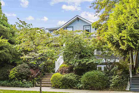320 W 14th Avenue Vancouver, BC V5Y 1X4