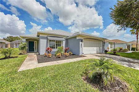 1724 Clubhouse COVE Haines City, FL 33844
