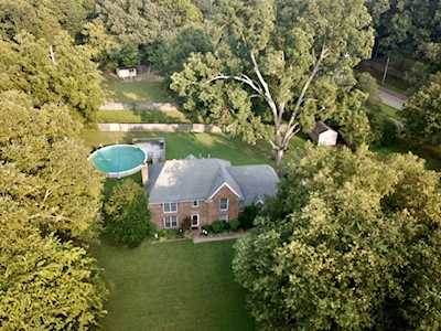 4010 Bartlett Country Rd Bartlett, TN 38135