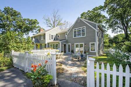 3 Forest Cir Cohasset, MA 02025