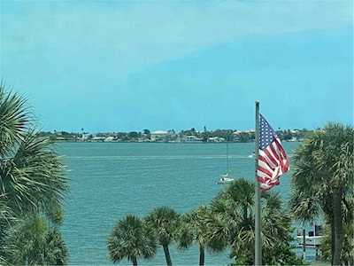 100 Bluff View Dr #214A Belleair Bluffs, FL 33770
