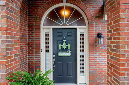 135 Treslyn Way Louisville, KY 40245