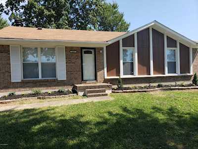 4405 Bridgeman Ct Louisville, KY 40218