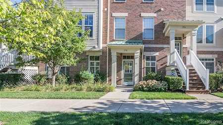 376 Red Ryder Dr Plymouth, MI 48170