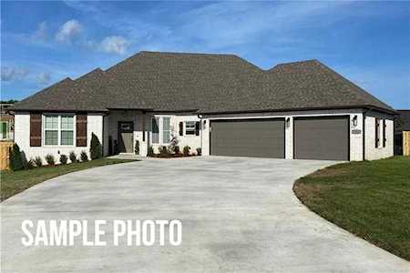 3736 E Spyglass Hill Dr Fayetteville, AR 72701