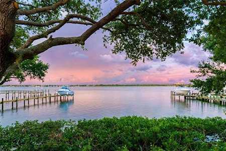 8377 Midnight Pass Rd Sarasota, FL 34242