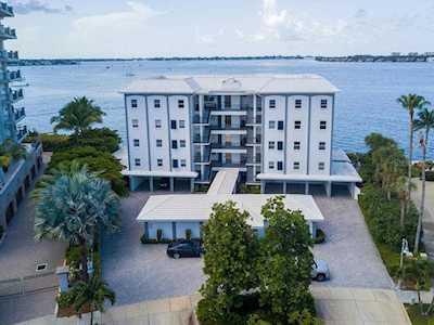400 Golden Gate POINT #21 Sarasota, FL 34236