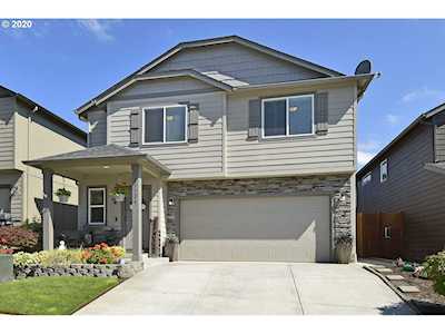 15526 Rainier Ave Sandy, OR 97055