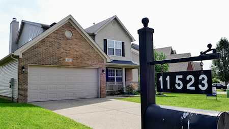 11523 Top Walnut Loop Louisville, KY 40229