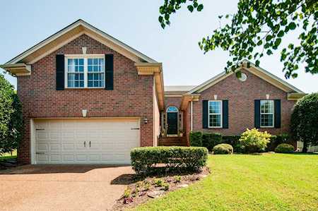 7833 Farmington Pl Nashville, TN 37221