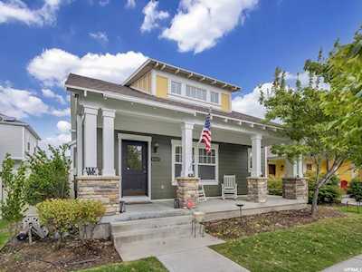 10767 S Weiss W Dr South Jordan, UT 84009