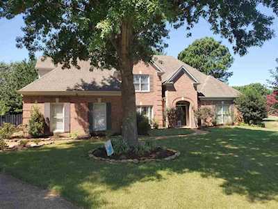 1849 Nevil Ct Collierville, TN 38017