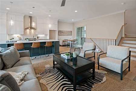 1708 Lombardy Circle Charlotte, NC 28203