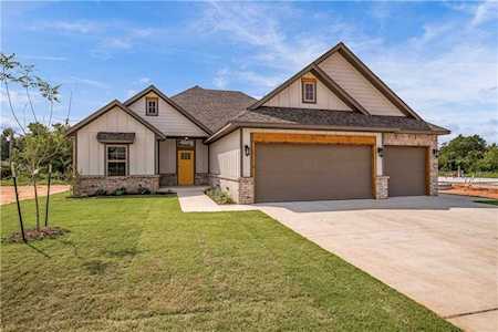 600 E Barajas Terrace Mustang, OK 73064