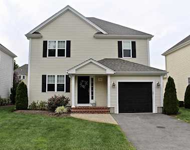 54 Surrey Ln #54 East Bridgewater, MA 02333