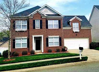 10012 Back Acre Dr Charlotte, NC 28213