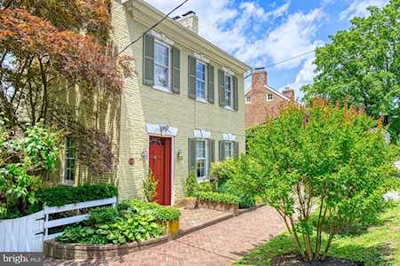 15527 Second St Waterford, VA 20197
