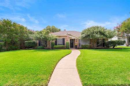 2204 Glen Forest Lane Plano, TX 75023