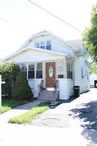 58 Wolfert Av Menands, NY 12204