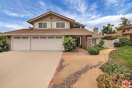 869 Admiral Court Oak Park, CA 91377