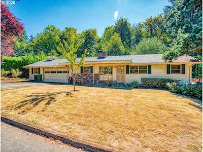 14781 Rainbow Dr Lake Oswego, OR 97035