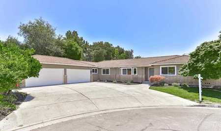 2600 Pepperwood Ln Santa Clara, CA 95051