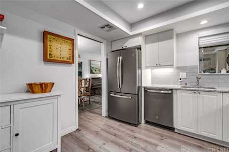 16022 Moorpark Street #103 Encino, CA 91436