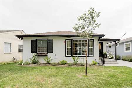 4913 Coldbrook Avenue Lakewood, CA 90713