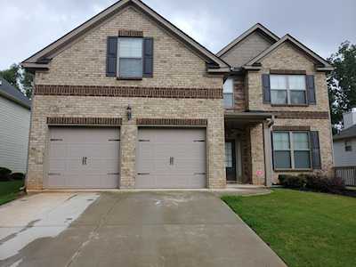 4212 Meadow Wind Dr Snellville, GA 30039
