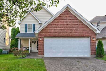 3924 Pinoak View Ct Louisville, KY 40299