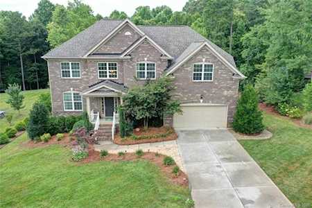 401 Cove Creek Loop Mooresville, NC 28117