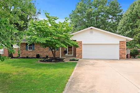 422 Park Charles Blvd St Peters, MO 63376