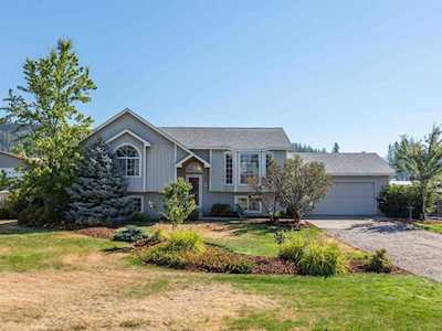 13336 W Greenfield Rd Nine Mile Falls, WA 99026
