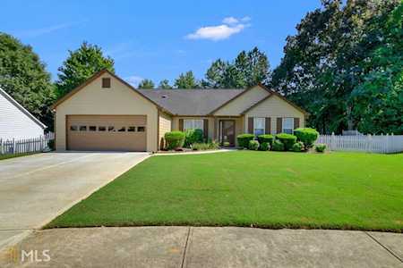 5872 Riverside Walk Dr Sugar Hill, GA 30518