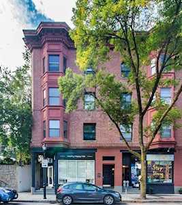 31 Station St #6 Brookline, MA 02445