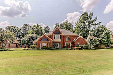 8699 Somerset Ln Germantown, TN 38138
