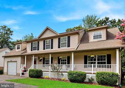3832 Ponder Dr Edgewater, MD 21037